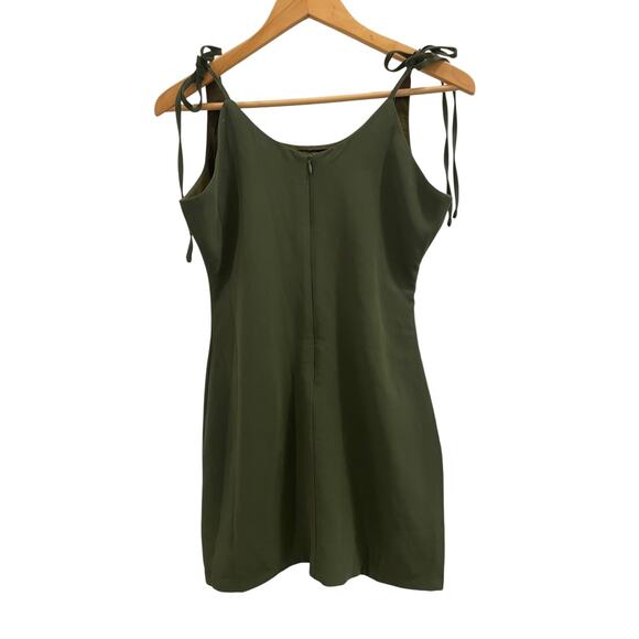 Superdown Dress Medium Green Mini Eili Tie Bodycon Slit Casual Sundress Revolve - Picture 3 of 9